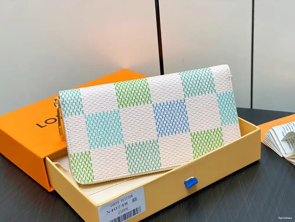 Repladies LOUIS VUITTON cm ZIPPY WALLET-19.5*10.5*2.5 0702